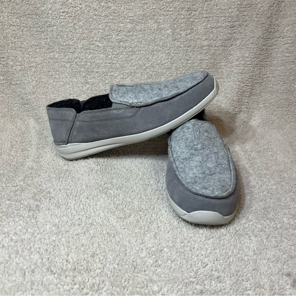 Clarks Gorwin Step Men’s Gray Suede Low Top Casual Slip On Shoe Sneakers